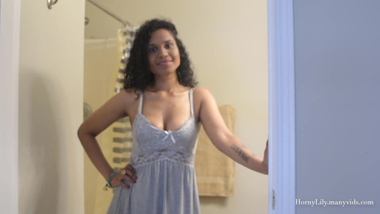Horny Lily: Matură sexy indiană cu instrucțiuni de masturbare în hindi
