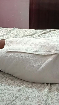 Ehefrau ruft massagegerät nach hause -1