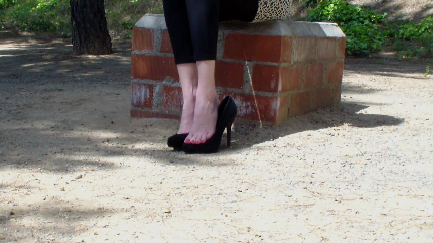 Shoeplay (Spaingirl Natalie) Shoeplay (Spaingirl Natalie)
