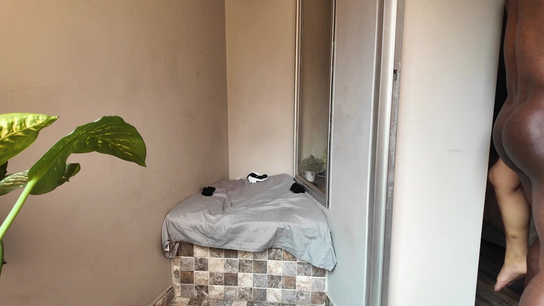 XanderBlackx: Frumoasa Fată Peruviană Experimentează Pentru Prima Dată Cu O BBC...