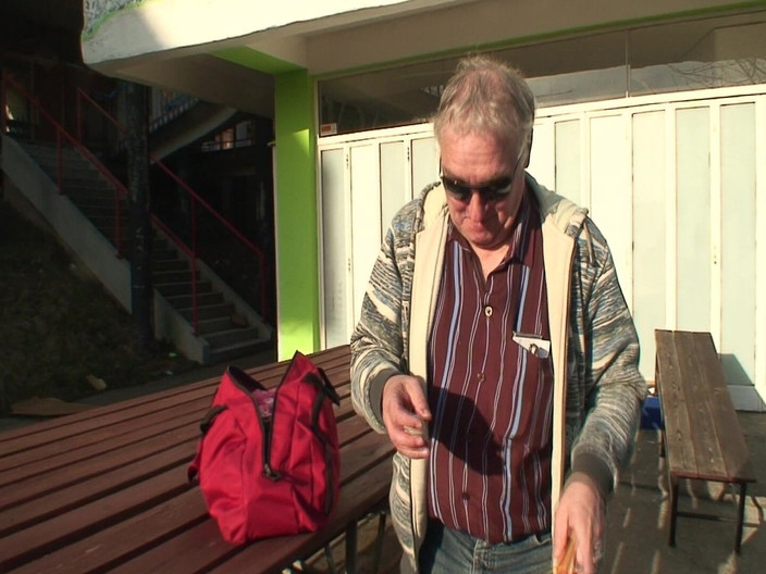 German porn friends: Si rambut coklat panas dijilat dan dijolok oleh lelaki yang...