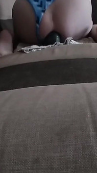 Awek baik menunggang dildo