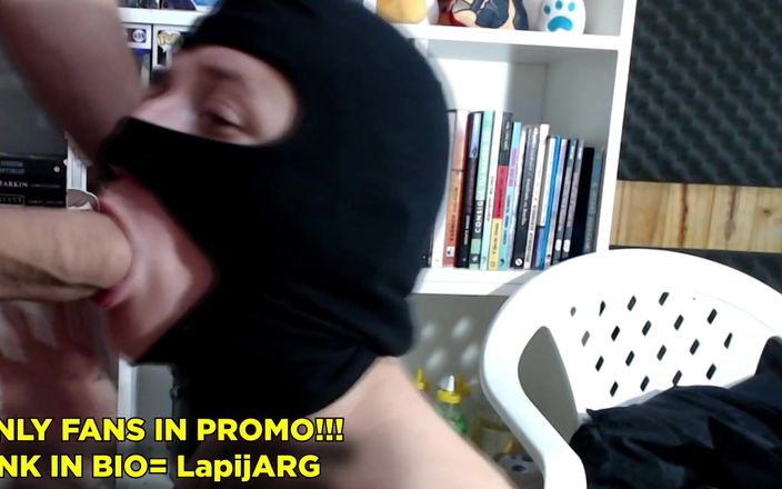 LapijARG7: Meu amigo chupa meu pênis sentado, peituda e rabuda argentina...