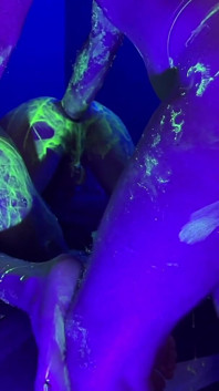 Uv fisting orgia gangbang group - parte 2