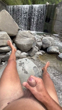Miang di air terjun