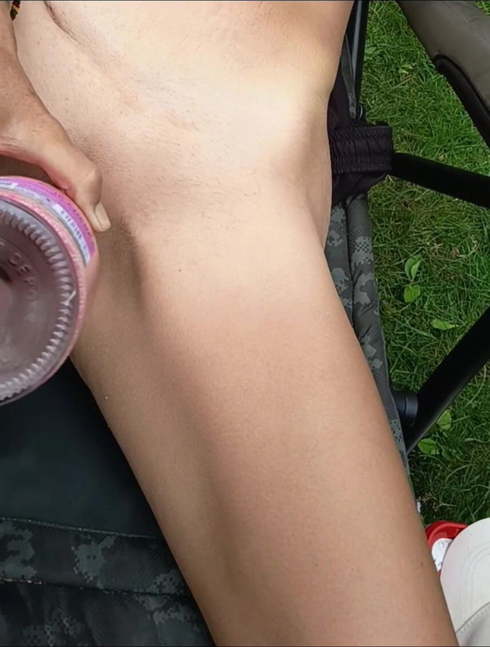 XhellllehX: Nature Nue