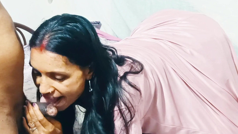 Rojjyny: Apani Patani Ki Peheli Bar-Massage Karke Gand Me Ungli Dala