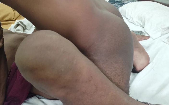 Desi Indian studio: Hintli evli kadın seks yapıyor