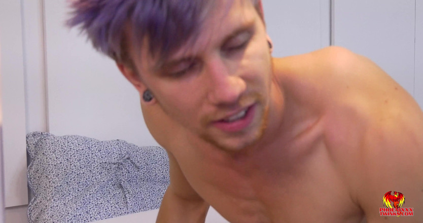 Phoenixxx: A Boy in Montreal Roommates Gets Their Freak on