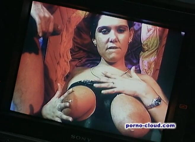 Porno Cloud: Grazy klystýr a fisting -DVD-