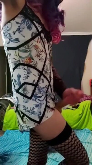 Lizzaali: Jugando en mi nuevo camisón chineese sexy