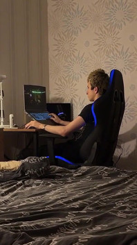 Distracted the Guy From the Game and Seduced Him Into Sex, Juicy Blowjob Deep Throat Part 1