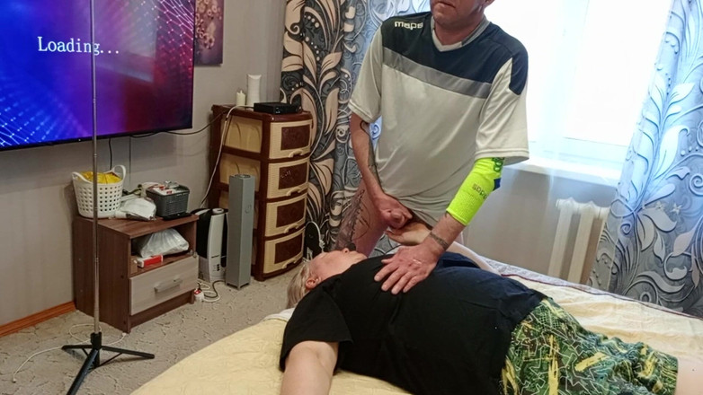 Zona901: Saya melancap zakar saya dan mengongkek jiran saya di dalam...