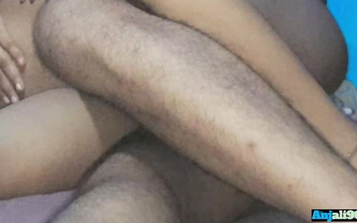 Anjali904: Fată frumoasă indiancă se fute în casă