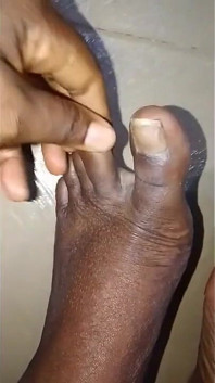 Fußfetisch, ebenholz bBW, afrikanisch