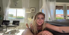 J-Mac: Sexy blondýnka Krissy Knight je připravena být ošukána tím nejlepším,...