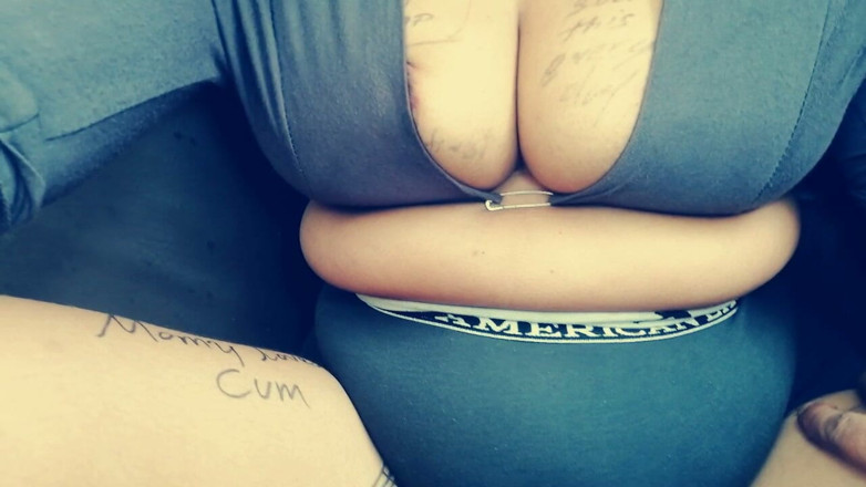 Tina Baby: Velká bhabhi kundička - Desi Bhabhi dostala odstupňovanou a žíznivá všechno začalo,...