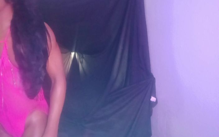 SlimXXBae69: Tsladybugg xinh đẹp creammmmy