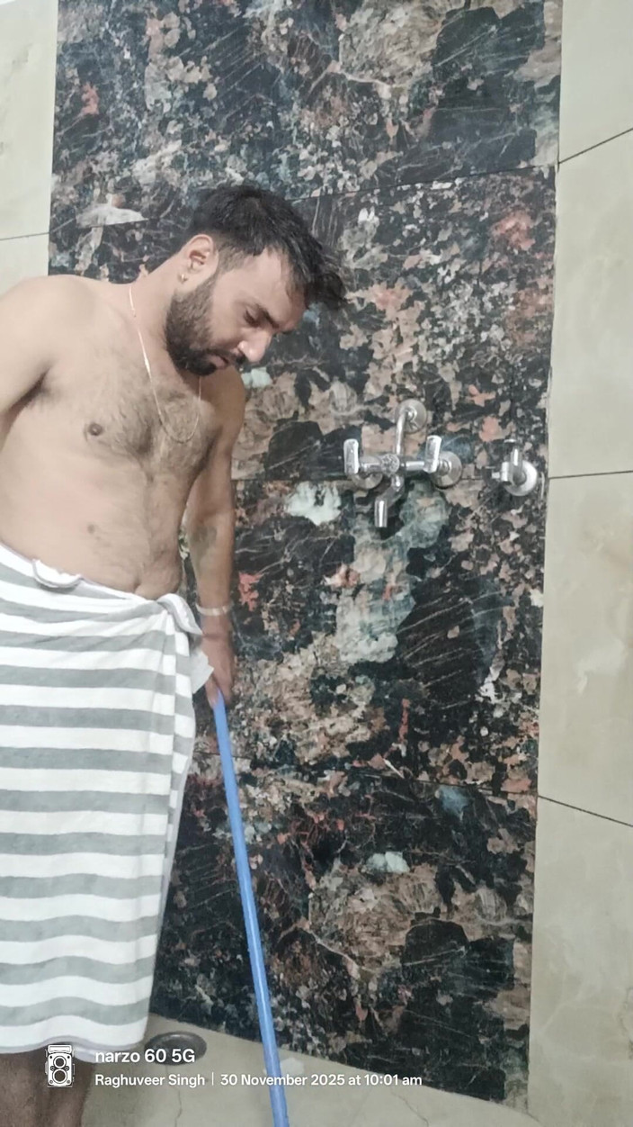 Rajasthani-old-lover: Indischer stiefvater des polizisten