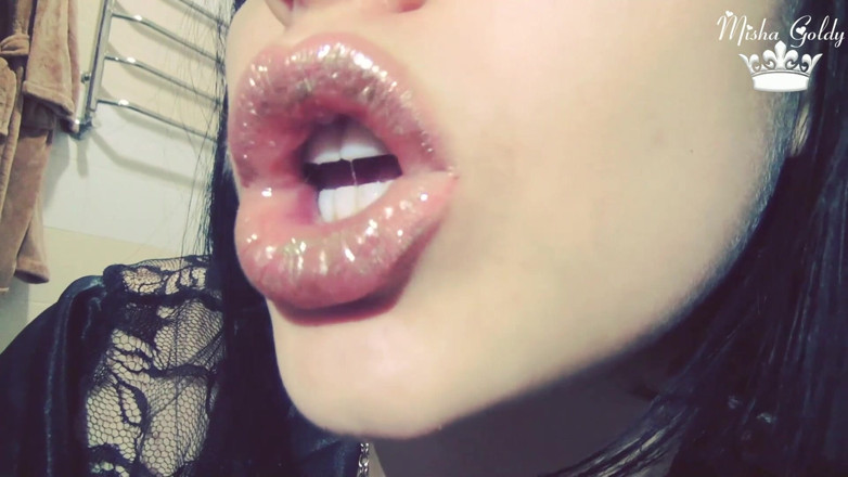 Goddess Misha Goldy: Altın dudaklar