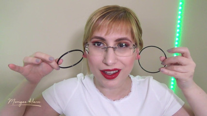Morrigan Havoc: Showing Off My Black Hoop Earrings
