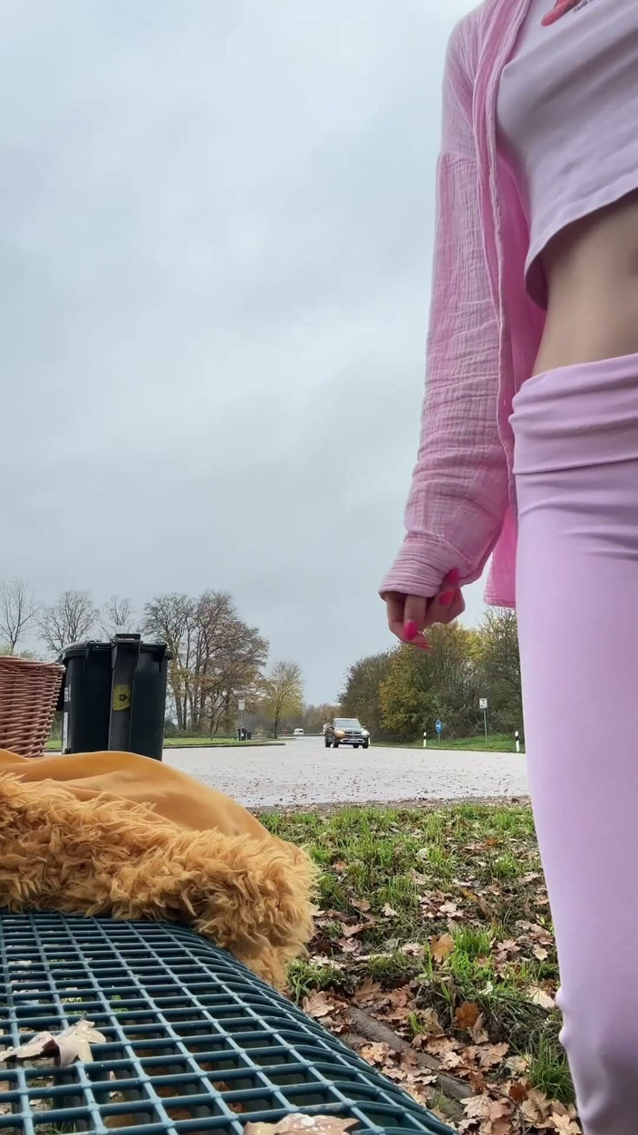 EMY_AND_JONH: Masturbating in Public