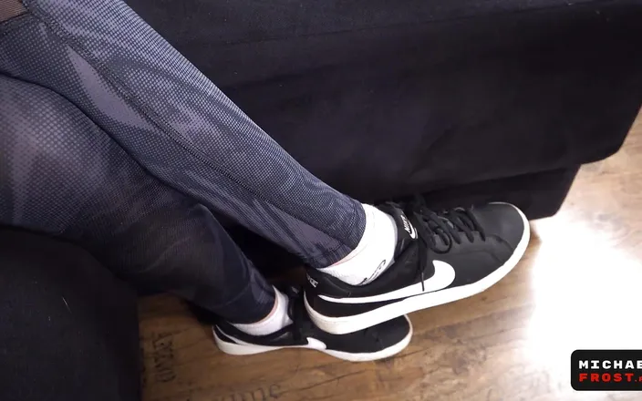 Michael Frost Pro: My Ex Girlfriend Footjob After Jogging and Gets Cum on...