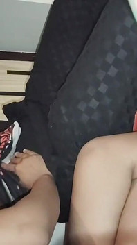 Çalışmak istedim... ama kucağıma oturdu