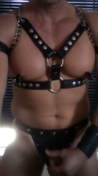 Gayleatherman boşalıyor
