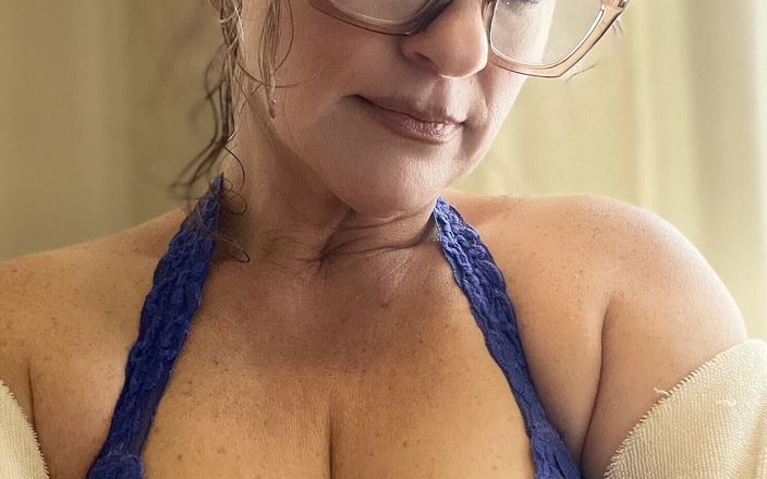 Nasty_FetishFem: Утренняя забота о себе, кончаю