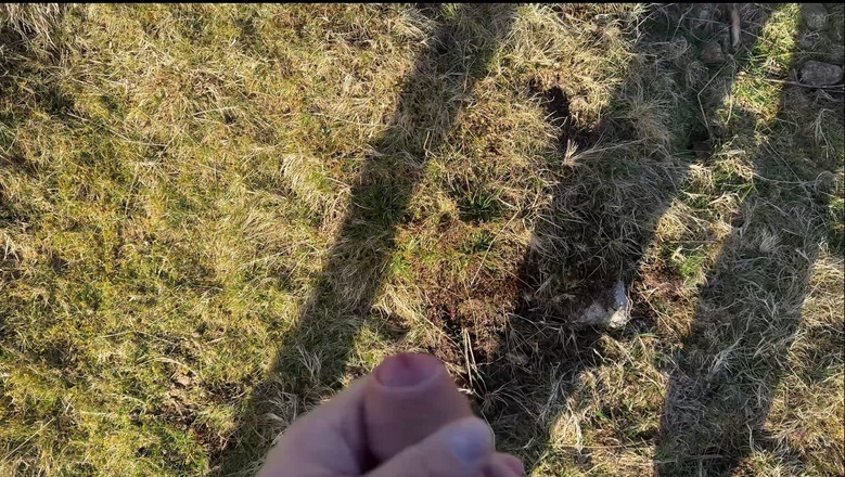 Emma Voyeur: Přistižen Při Hlazení Na Veřejnosti... Pomohla Mi Skončit