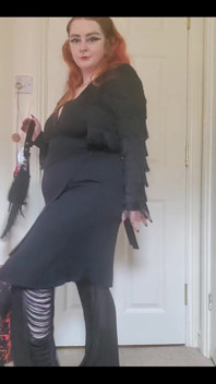 Serving You Morticia Addams Vibes