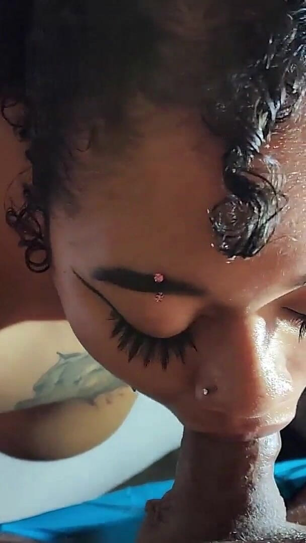 Bull Bang Gang Official: Avalage de sperme en POV avec un débutant