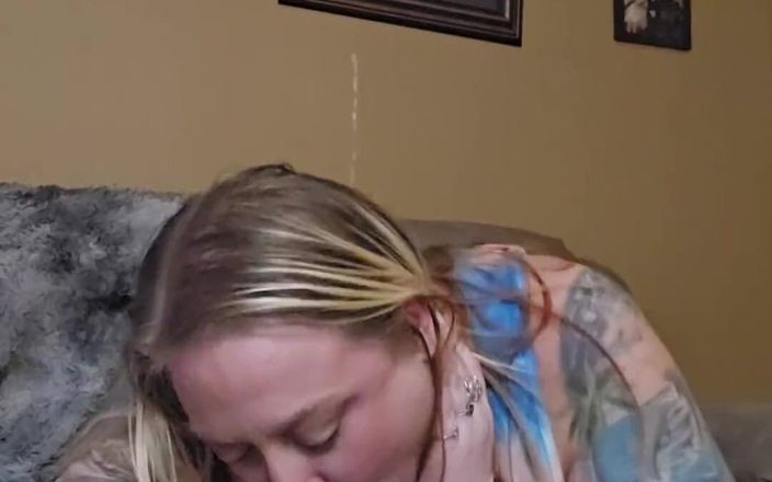 Jenn Sexxii: Fat Ass MILF Bounces on That Dick Then Squirts Everywhere