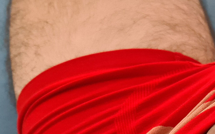 Model-man: Vyhonění ptáka z mých červených kalhotek