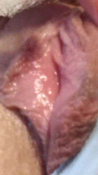 Labbra carnose primo piano molto bagnate