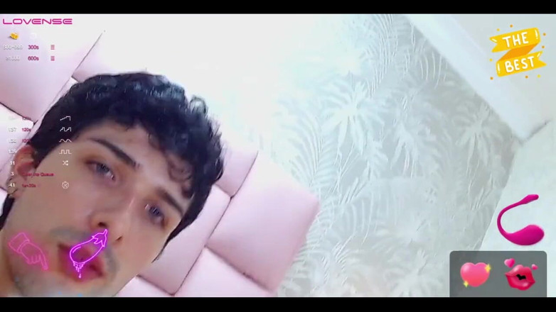 Diego_latinboy: Khuôn mặt cực khoái trong khi chúng tôi thủ dâm...