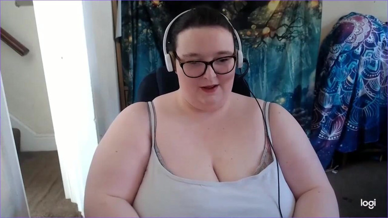 SSBBWLadyBrads: More donuts please boss