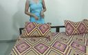 Saara Bhabhi: 사라 바비는 매우 아름답고, 살와르와 정장은 매우 섹시 사라 바비