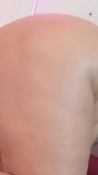 ฉันเป็นอีตัวอ้วนทาสและฉันอยากให้เธอเย็ดฉัน