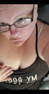 Cum Play with My Titties.