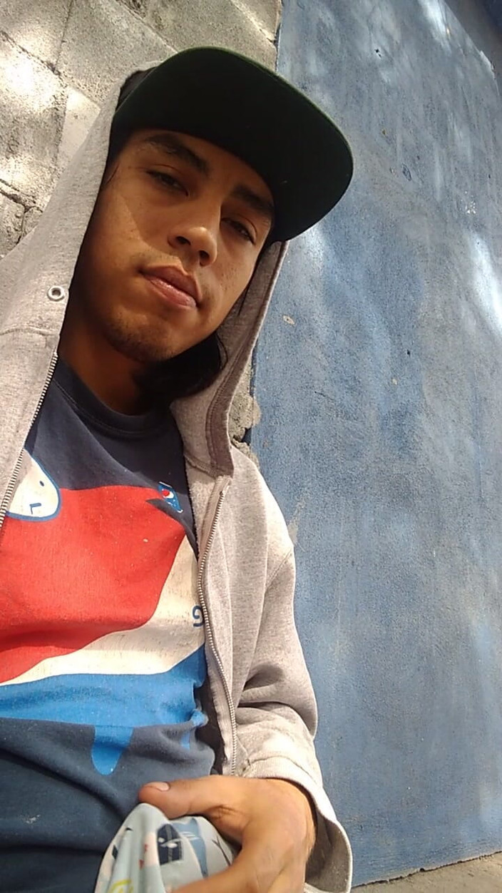 AlexAlejandro13: Îți doresc o după-amiază bună