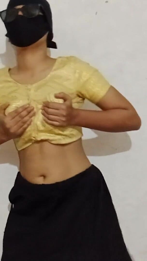 Bangladeshi Couple Homemade Romance (Eva sexy studio)