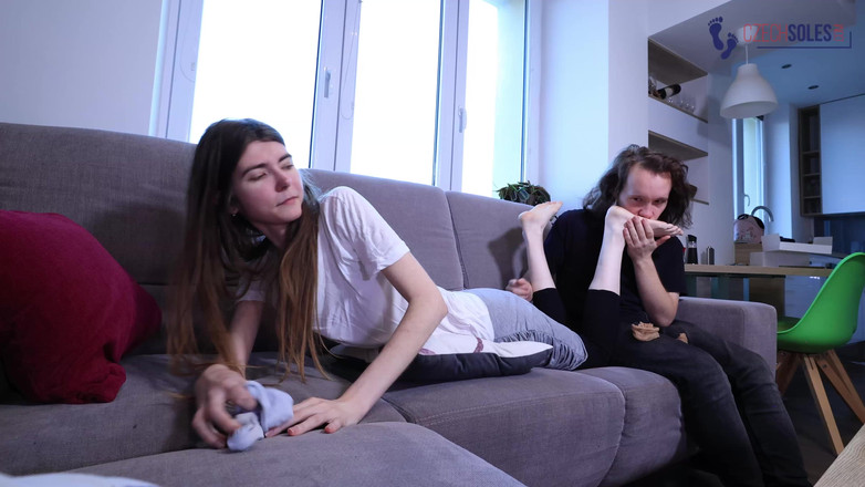 Czech Soles - foot fetish content: Fuß riechende sklavin zur verfügung