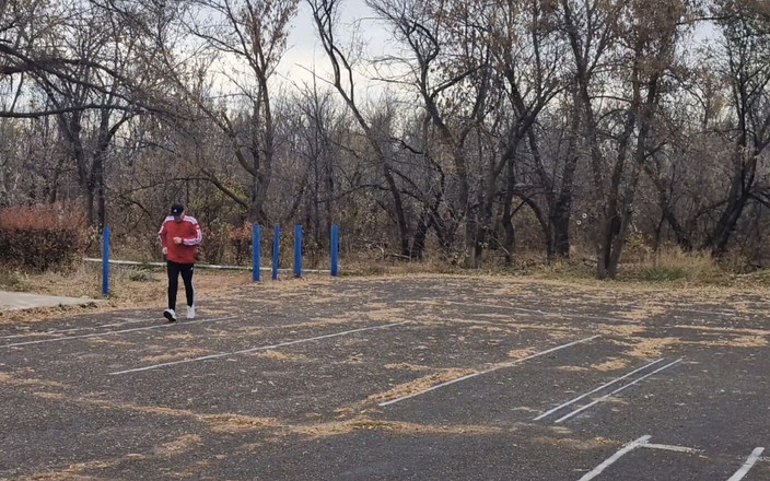 ArchiRusik: En slumpmässig idrottsman avslutade hela sitt ansikte och hällde en...