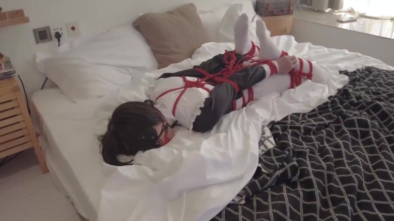 Aisan girl bondage: Mz17 - a White-stockinged Nun Bound by a Red Rope, a...