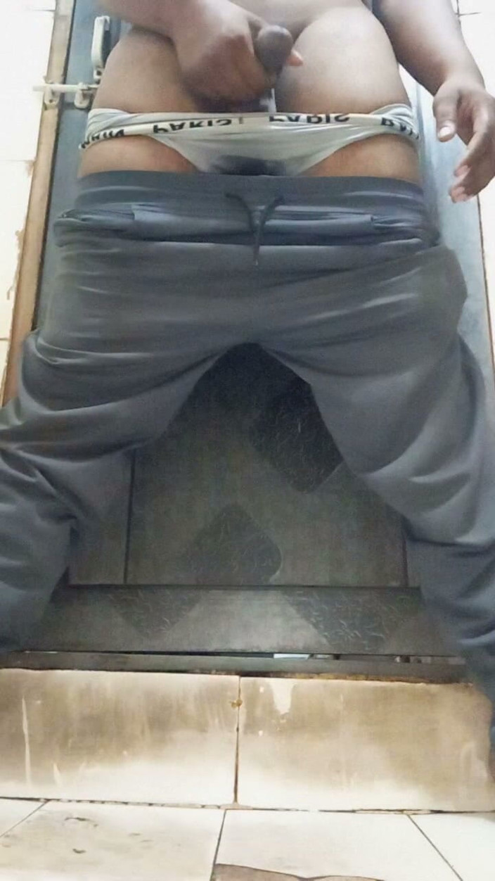 Sweet Indian cock: น้าสาว Desi อินเดียเลียนมด้วยชักว่าวควย