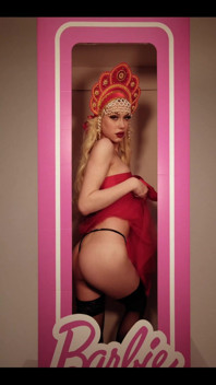 If Barbie Dolls Had Big Dicks...