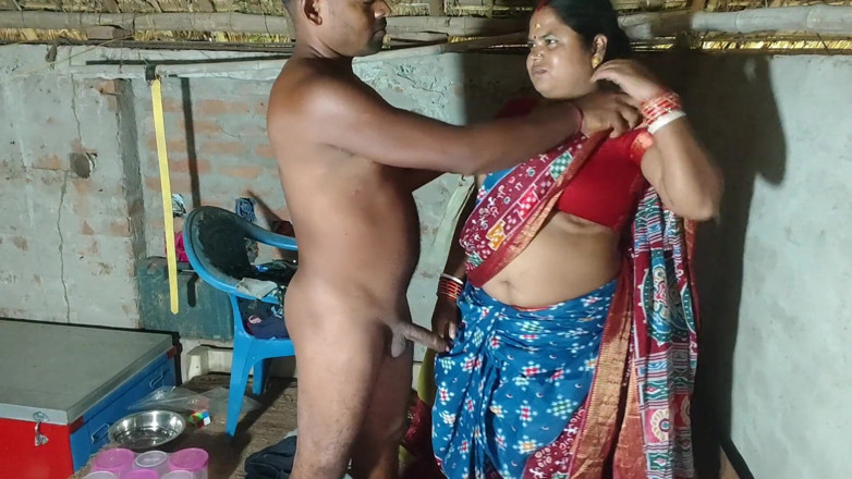 Raju Raju: Abang ipar mengongkek jiran Bhabhi selepas membogelkannya