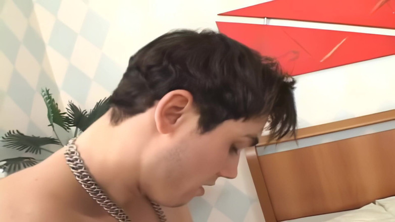 TRANS-ATLANTIC: Shemale Cock Addict Can't Resist